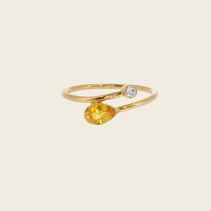 Geelgouden ring met gele saffier en diamant