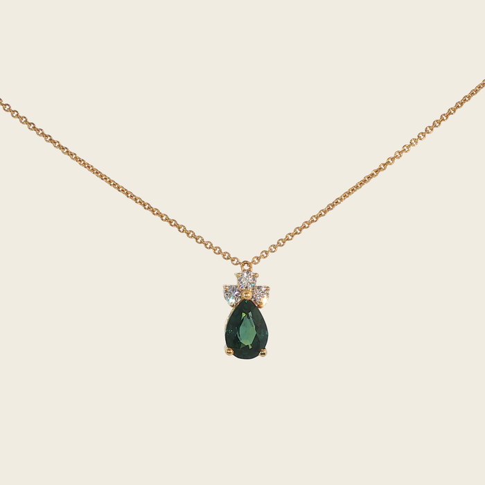 Geelgouden halsketting met peervormige teal saffier en diamanten