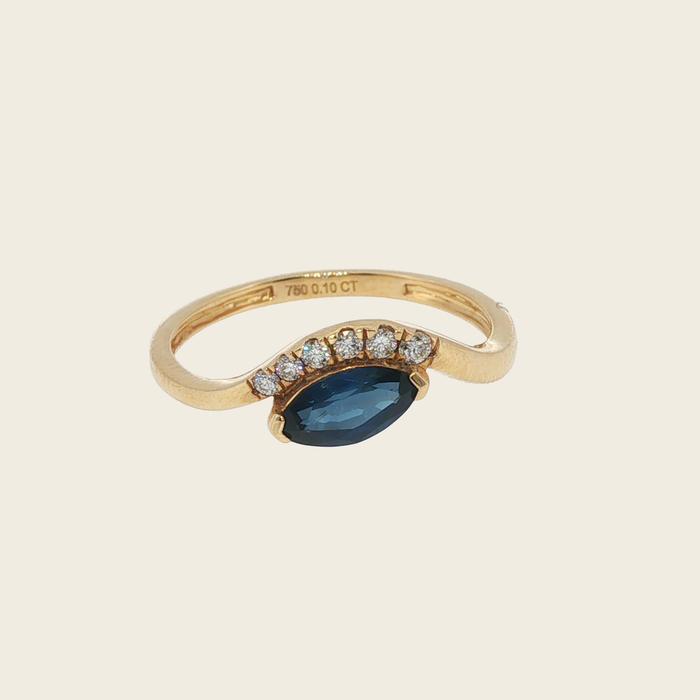 Geelgouden ring met marquise saffier en diamanten