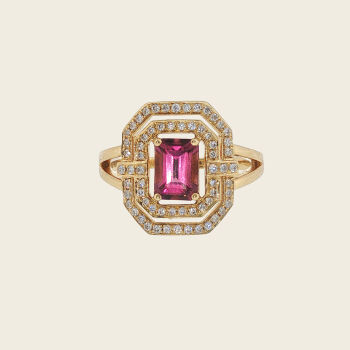 Geelgouden cocktailring met roze toermalijn en diamanten