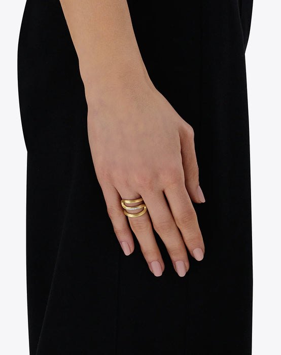 Nanis ring in geelgoud met diamanten
