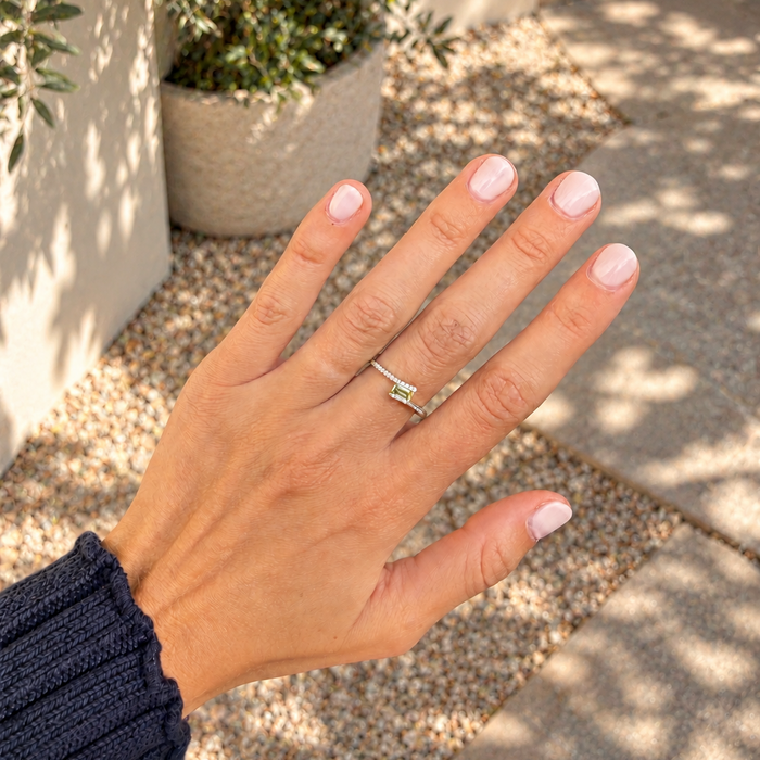 Geelgouden ring met peridoot en diamanten
