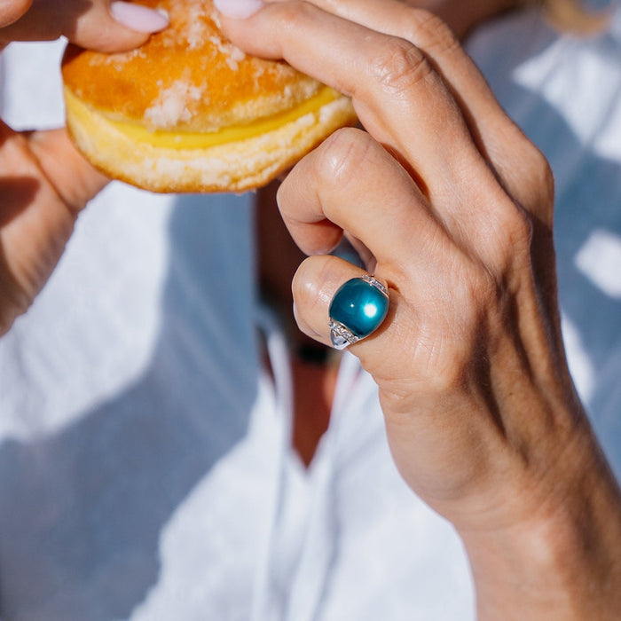 Ring witgoud Bigli met blauwe steen & diamant