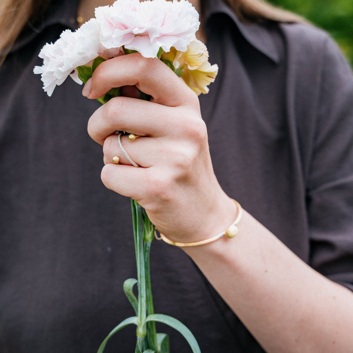 Ring geelgoud met gekruist ontwerp en diamanten