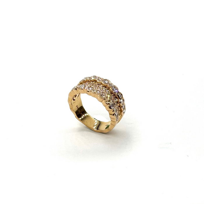 Ring in roosgoud met gelaagde diamantzetting – 18kt