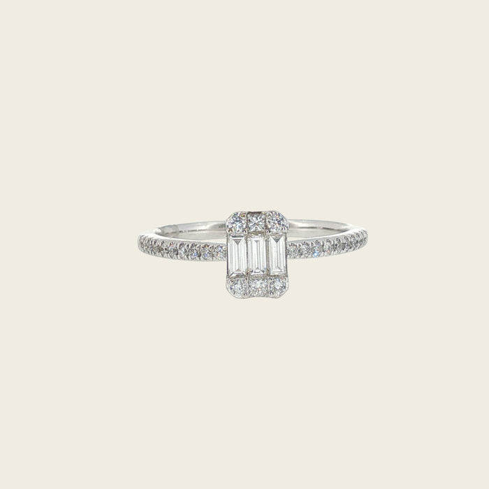 Witgouden ring met emerald cut diamant