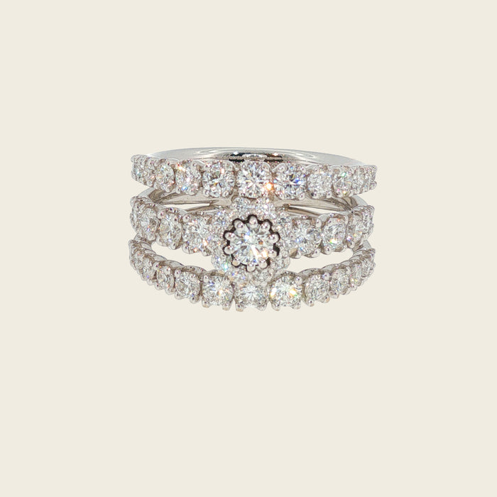 Witgouden ring met drie rijtjes diamant