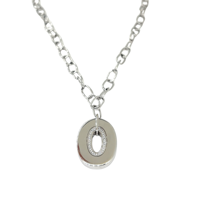 Ketting in witgoud met ovaalvormige hanger bezet met briljant – 18kt