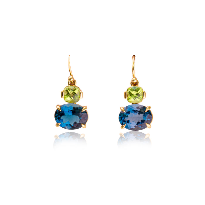 Oorbellen geelgoud met London-blue topaas en peridoot