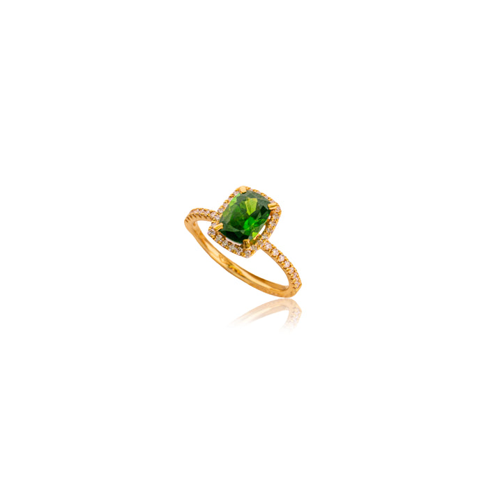 Ring met langwerpige cushion cut groene toermalijn