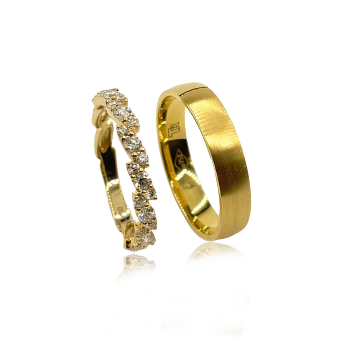 Geelgouden trouwringen met diamant