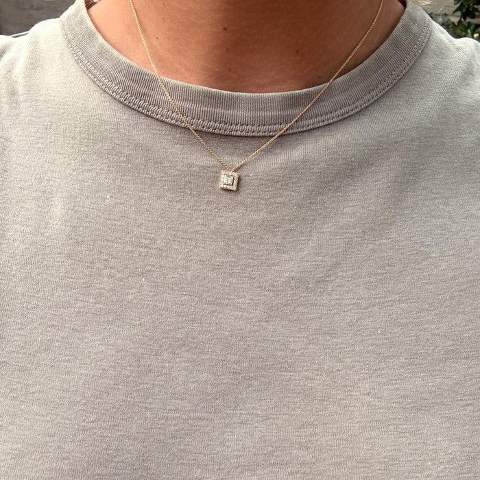 Geelgouden halsketting met prinsesgeslepen diamant