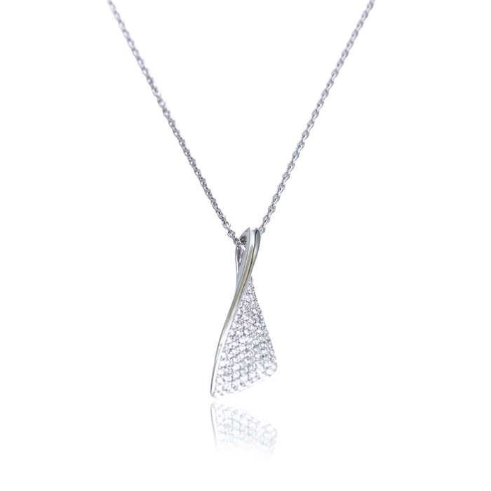 Witgouden hanger met pavé gezette diamanten