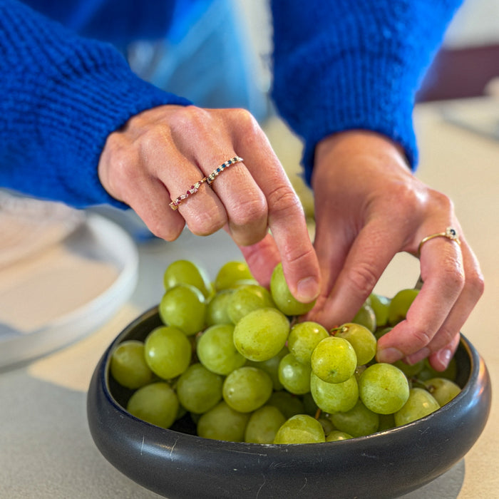 Ring geelgoud met blauwe saffier en briljant
