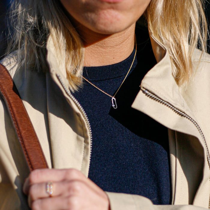 Hanger in ovale vorm met briljant en baguette