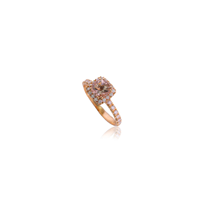 Roségouden ring met cushion cut morganiet en diamanten